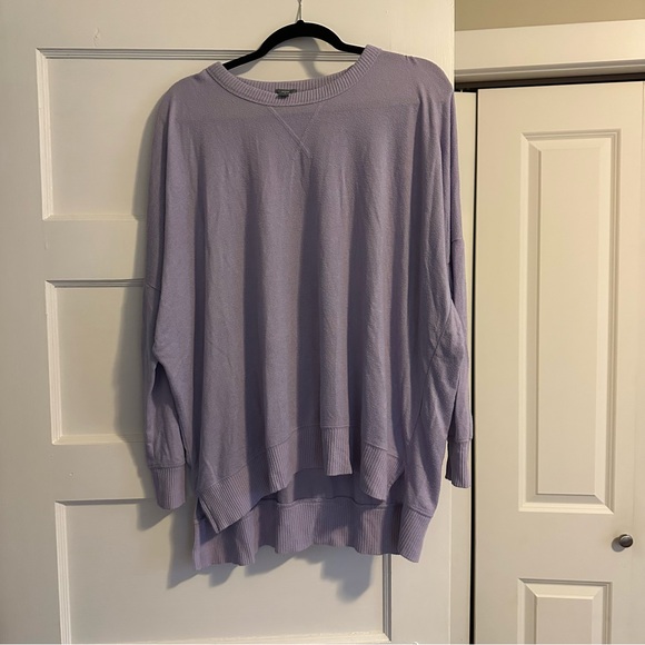 Aerie lightweight sweater oversized bump friendly - Picture 3 of 4